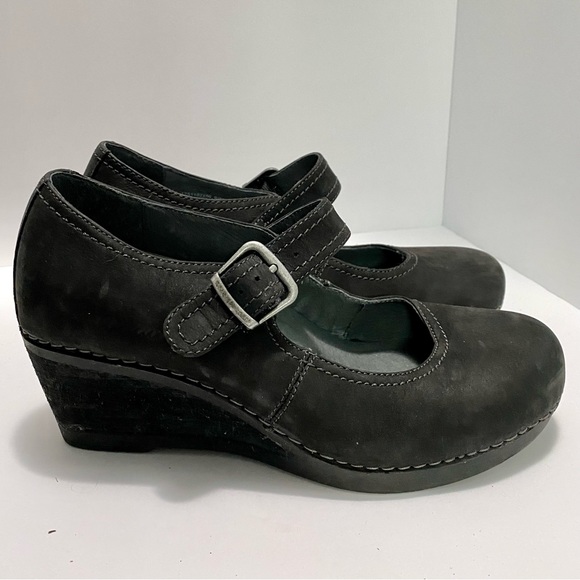 Dansko black nubuck Sandra Mary Jane shoes size 9.5 (40) - Picture 4 of 6